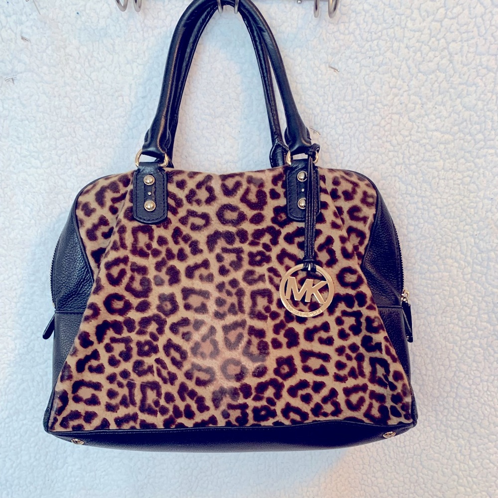 Leopard print Michael Kors purse and wallet